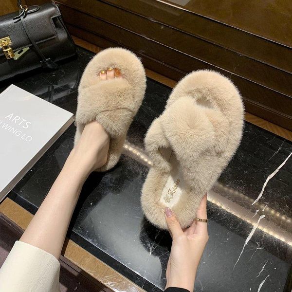 loafers shallow shoes woman 2020 slippers casual flock low pantofle fur flip flops luxury new plush flat with fur rubber slides, Black
loafers shallow shoes woman 2020 slippers casual flock low pantofle fur flip flops luxury new plush flat with fur rubber slides, Black