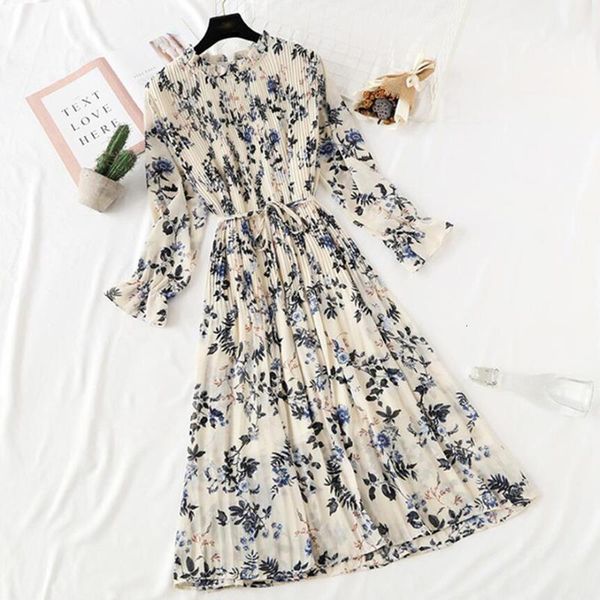 2021 new summer autumn women printed pleated chiffon dress fashion female casual flare sleeve lotus leaf neck basic dresses, Black;gray
2021 new summer autumn women printed pleated chiffon dress fashion female casual flare sleeve lotus leaf neck basic dresses, Black;gray