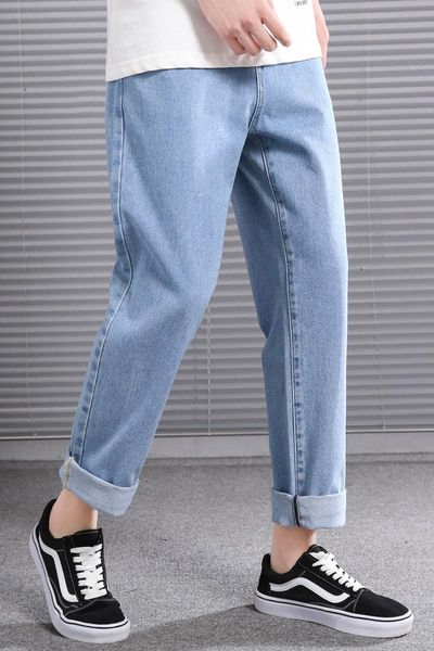 male casual and fashion denim jeans pants hiphop old style loose pants in two colour light blue and dark blue a6061
male casual and fashion denim jeans pants hiphop old style loose pants in two colour light blue and dark blue a6061