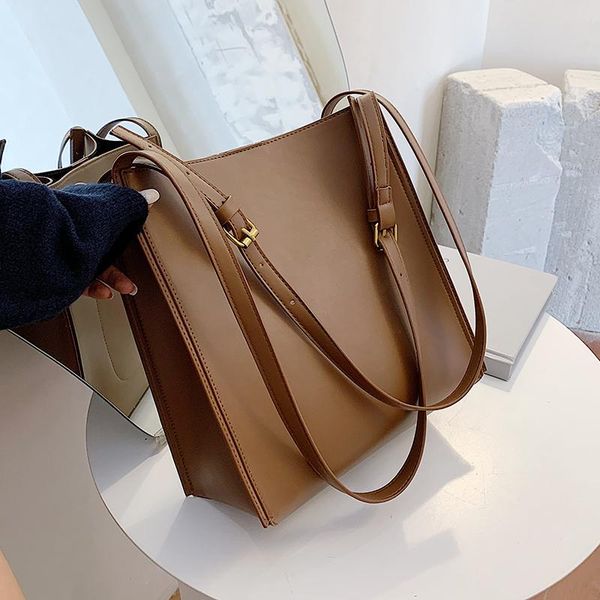 2021 small pu leather shoulder bags 2021 women's winter simple style handbags female travel trending hand bag
2021 small pu leather shoulder bags 2021 women's winter simple style handbags female travel trending hand bag