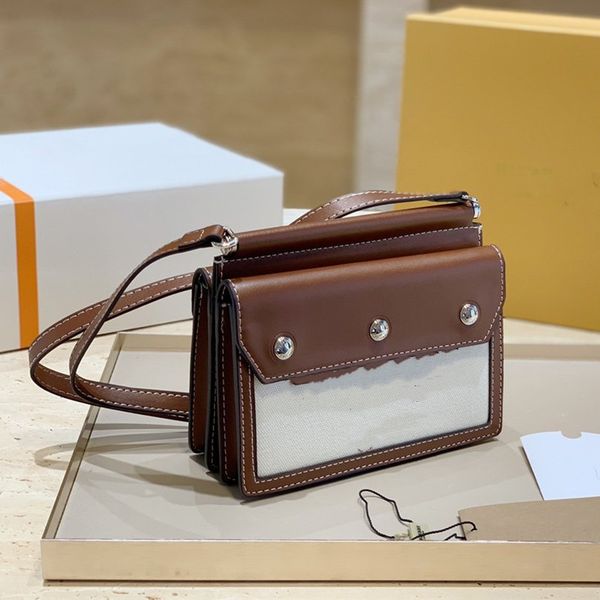 2020 design new luxury original design leather black classic one shoulder messenger bag cowhide wallet leather ing
2020 design new luxury original design leather black classic one shoulder messenger bag cowhide wallet leather ing