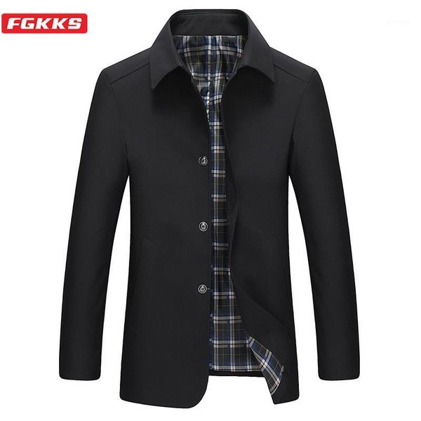 fgkks brand men trench coat spring autumn new men's simple slim solid color trench business casual lapel overcoat male1, Tan;black
fgkks brand men trench coat spring autumn new men's simple slim solid color trench business casual lapel overcoat male1, Tan;black