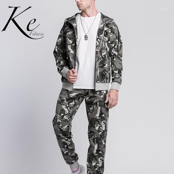 gym clothing ke 2021 casual sports suit men's hooded camouflage zipper cardigan sweater sportswear two-piece tracksuit men1, White;black
gym clothing ke 2021 casual sports suit men's hooded camouflage zipper cardigan sweater sportswear two-piece tracksuit men1, White;black