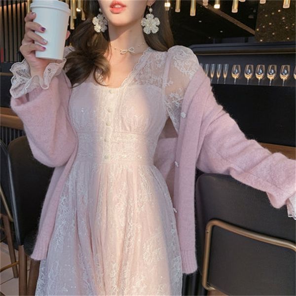 2021 new elegant lace long sleeve fairy v-neck slim korean dress winter one-piece midi dresses for women party hho6, Black;gray
2021 new elegant lace long sleeve fairy v-neck slim korean dress winter one-piece midi dresses for women party hho6, Black;gray