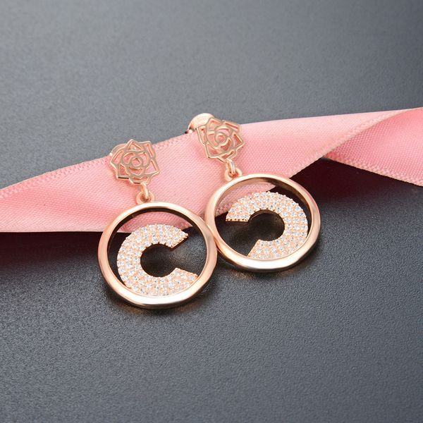 s925 sterling silver diamond zirconia letter earrings fashion luxury designer rose flower stud earrings for woman girls gift rose gold, Golden;silver
s925 sterling silver diamond zirconia letter earrings fashion luxury designer rose flower stud earrings for woman girls gift rose gold, Golden;silver