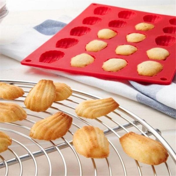 3d madeleine cake tin cake mould tray silicone non stick 20 hole bakeware tool tool for bakeware kitchen accessories1
3d madeleine cake tin cake mould tray silicone non stick 20 hole bakeware tool tool for bakeware kitchen accessories1