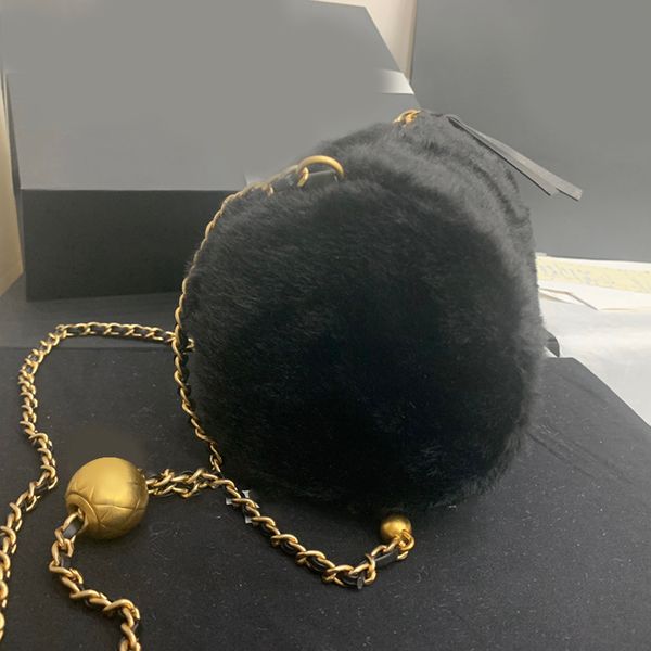 new for autumn/winter 2020 drum grain control wool bag graceful bag as1899 it feels soft and comfortable large capacity fashion bags
new for autumn/winter 2020 drum grain control wool bag graceful bag as1899 it feels soft and comfortable large capacity fashion bags