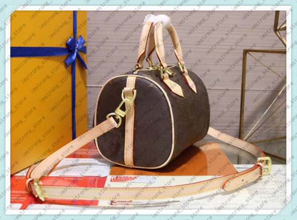new designers luxurys bags women messenger travel bag classic style fashion bags shoulder bags ladys totes handbags with key lock 21011201q
new designers luxurys bags women messenger travel bag classic style fashion bags shoulder bags ladys totes handbags with key lock 21011201q