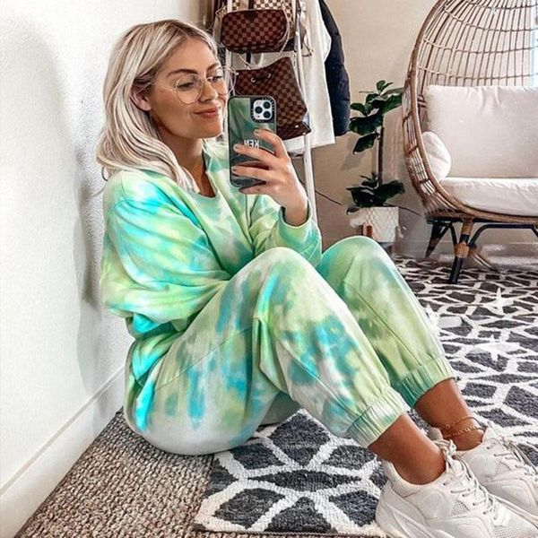 women's tracksuits two piece set women tie dye casual long pants women's tracksuit 2021 sleeve suit sets print sweatsuit sport clo, Gray
women's tracksuits two piece set women tie dye casual long pants women's tracksuit 2021 sleeve suit sets print sweatsuit sport clo, Gray