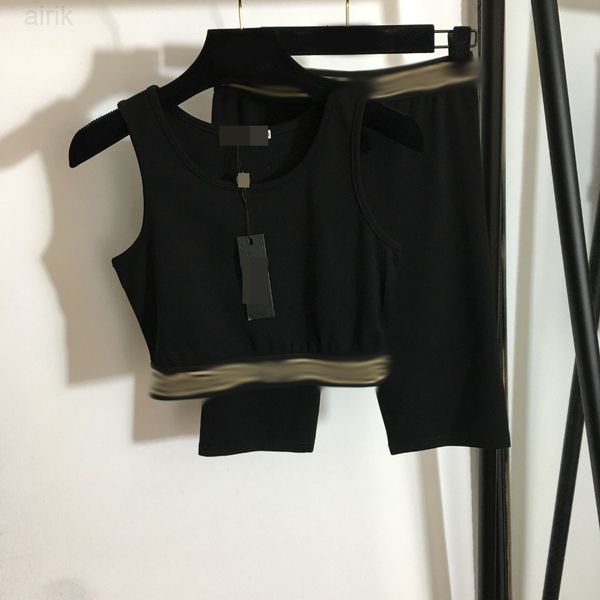 301 2022 new products summer runway dress black flora print panelled crew neck black short pants brand same style two piece, White
301 2022 new products summer runway dress black flora print panelled crew neck black short pants brand same style two piece, White