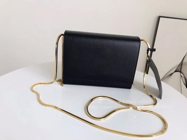 fashion leather luxury shoulder bag men and women messenger bag wallet size:18*14*5.5cm ing
fashion leather luxury shoulder bag men and women messenger bag wallet size:18*14*5.5cm ing