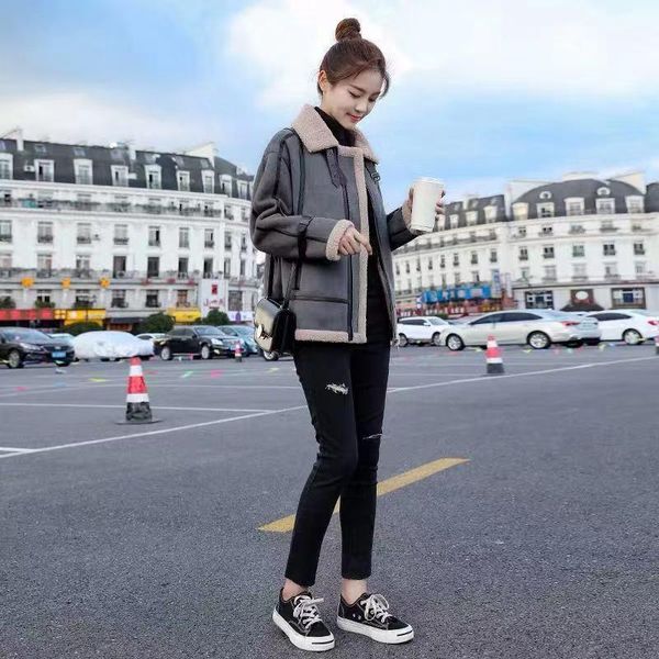 women 2021 autumn winter faux lamb leather jacket female faux leather lambswool fur collar coats new warm thicken outerwear g748, Black
women 2021 autumn winter faux lamb leather jacket female faux leather lambswool fur collar coats new warm thicken outerwear g748, Black