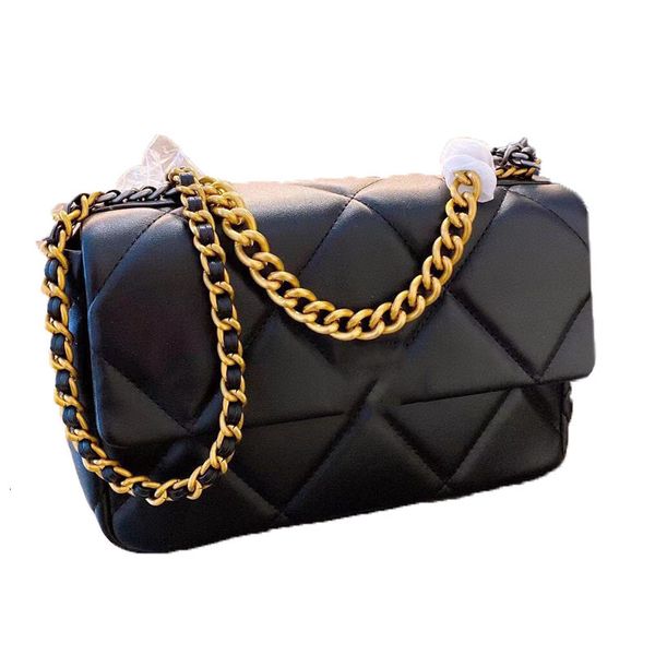 2020 luxurys designers purses women crossbody bag shoulder messenger bags female handbags tote
2020 luxurys designers purses women crossbody bag shoulder messenger bags female handbags tote