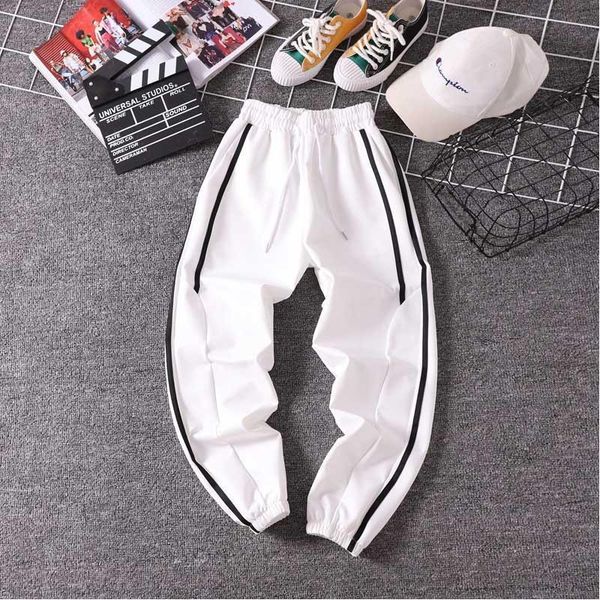 spring and autumn women jogger pants 6 colors female trousers student teenager girls loose pant ins lovers casual trousers, Black;white
spring and autumn women jogger pants 6 colors female trousers student teenager girls loose pant ins lovers casual trousers, Black;white