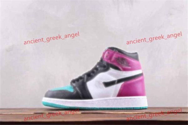 new classic forces classical all high and low one white black men women sports running shoes forcing skate sneakers
new classic forces classical all high and low one white black men women sports running shoes forcing skate sneakers