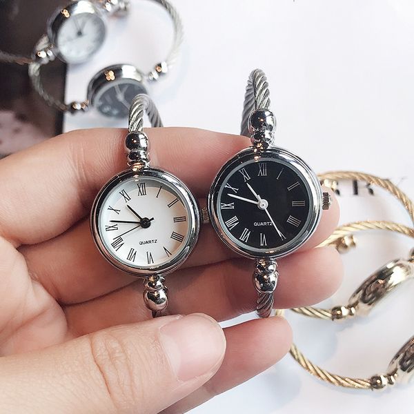 1pcs vintage retro quartz watch ladies women dress bangle bracelet watch stainless steel fashion chic wristwatches gold silver
1pcs vintage retro quartz watch ladies women dress bangle bracelet watch stainless steel fashion chic wristwatches gold silver