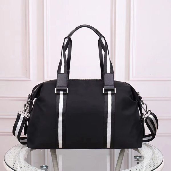 wholesale new men's travel bags men's handbags large capacity canvas handbags bags fashion design fitness sports storage bag
wholesale new men's travel bags men's handbags large capacity canvas handbags bags fashion design fitness sports storage bag