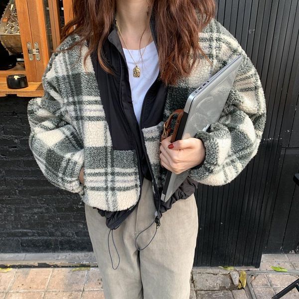 alien kitty plaid lambswool warm outerwear patchwork women 2020 new casual street loose winter coat plush jackets, Black;brown
alien kitty plaid lambswool warm outerwear patchwork women 2020 new casual street loose winter coat plush jackets, Black;brown