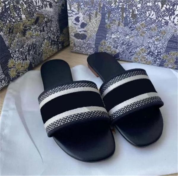 latest style slippers 2022 fashion sandals genuine leather women slippers summer luxury flat slides ladies beach sandal party, Black
latest style slippers 2022 fashion sandals genuine leather women slippers summer luxury flat slides ladies beach sandal party, Black