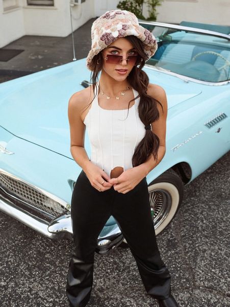 madison prewett x squad high waist patent straight leg pants u3ph#, Black;white
madison prewett x squad high waist patent straight leg pants u3ph#, Black;white