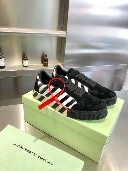 good designer shoes for men genuine leather off sport brand walking shoes white designer sneaker size 35-45
good designer shoes for men genuine leather off sport brand walking shoes white designer sneaker size 35-45