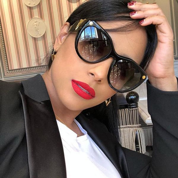 sunglasses retro gorgeous cat eye woman round nail metal decoration men vintage oversized shades oculos feminino, White;black
sunglasses retro gorgeous cat eye woman round nail metal decoration men vintage oversized shades oculos feminino, White;black