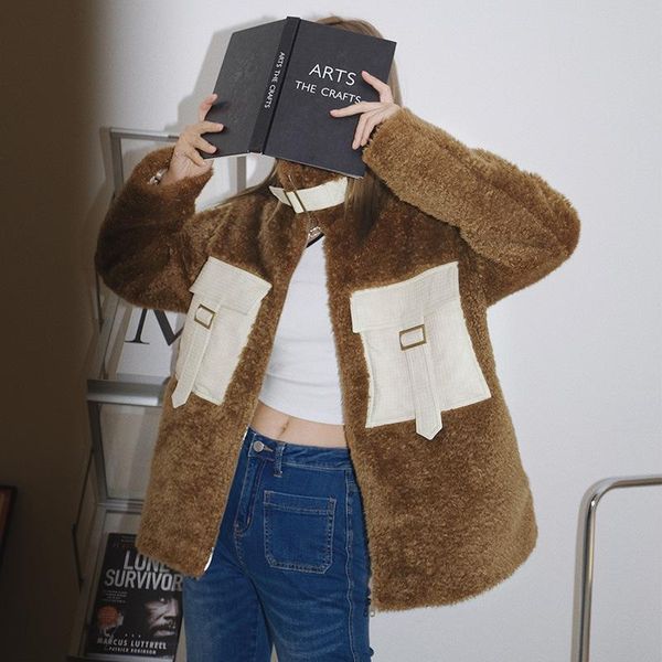 women's fur & faux 2021 winter lamb wool coat pu leather stitching temperament commuter short ladies jacket, Black
women's fur & faux 2021 winter lamb wool coat pu leather stitching temperament commuter short ladies jacket, Black
