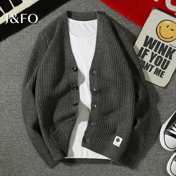 men's sweaters spring and autumn korean v-neck knitted cardigan youth fashion sweater coat, White;black
men's sweaters spring and autumn korean v-neck knitted cardigan youth fashion sweater coat, White;black