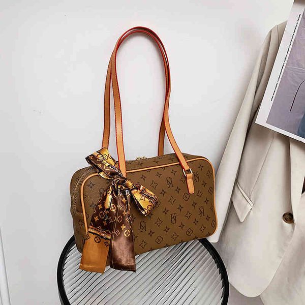 2022 factory outlet women new middle ancient flower large capacity tote bag single shoulder women's bag portable personality network po
2022 factory outlet women new middle ancient flower large capacity tote bag single shoulder women's bag portable personality network po