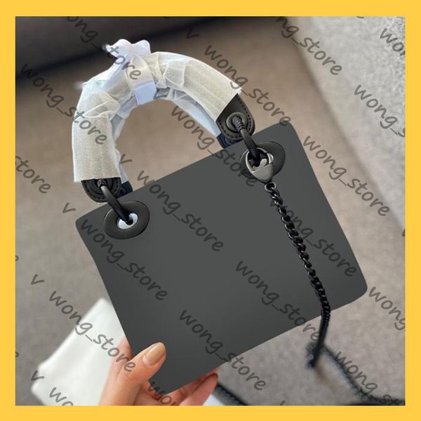 new women luxurys designers bags 2020 selling luxurys designers bags sac fashion handbag tote bag ss 21010501w
new women luxurys designers bags 2020 selling luxurys designers bags sac fashion handbag tote bag ss 21010501w