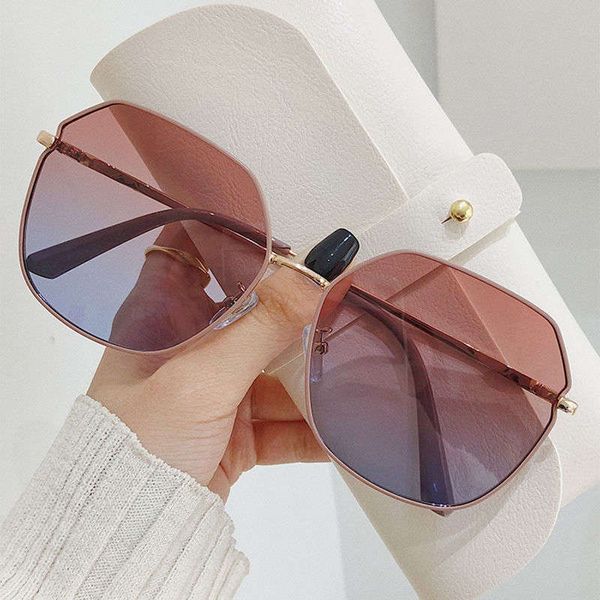 polarizing large frame thin face sunglasses women's korean version of the same fashion high-end anti ultraviolet glasses, Black
polarizing large frame thin face sunglasses women's korean version of the same fashion high-end anti ultraviolet glasses, Black