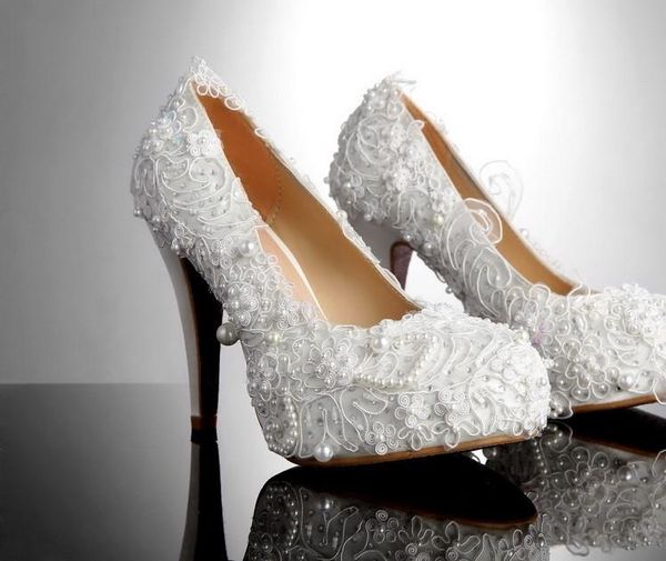 2020 new style high heel bridal lace round toe wedding shoes fashion lady's imitation pearl bridal dress shoes women, Black
2020 new style high heel bridal lace round toe wedding shoes fashion lady's imitation pearl bridal dress shoes women, Black