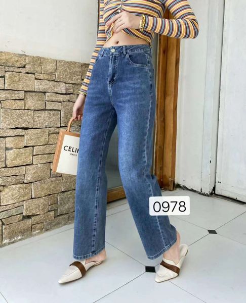 autumn 2020 new jeans women's high waisted, loose and thin, versatile, fat mm large straight leg pants, Blue
autumn 2020 new jeans women's high waisted, loose and thin, versatile, fat mm large straight leg pants, Blue