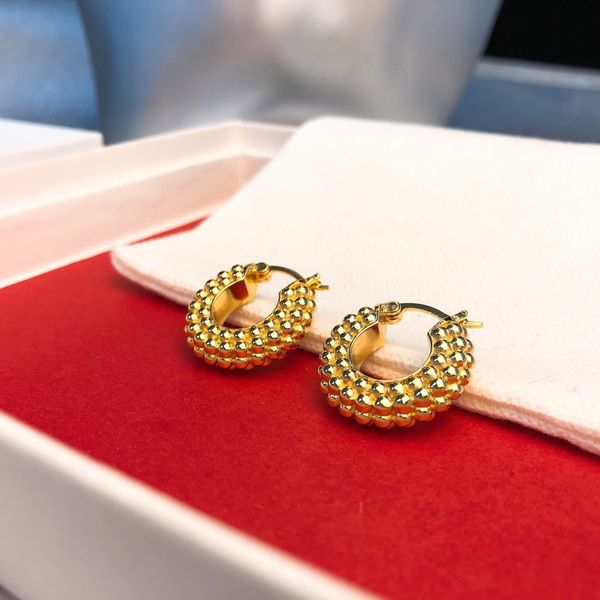 the latest show style, temperament, earrings, fashion, high-quality stars, the same style, Golden;silver
the latest show style, temperament, earrings, fashion, high-quality stars, the same style, Golden;silver