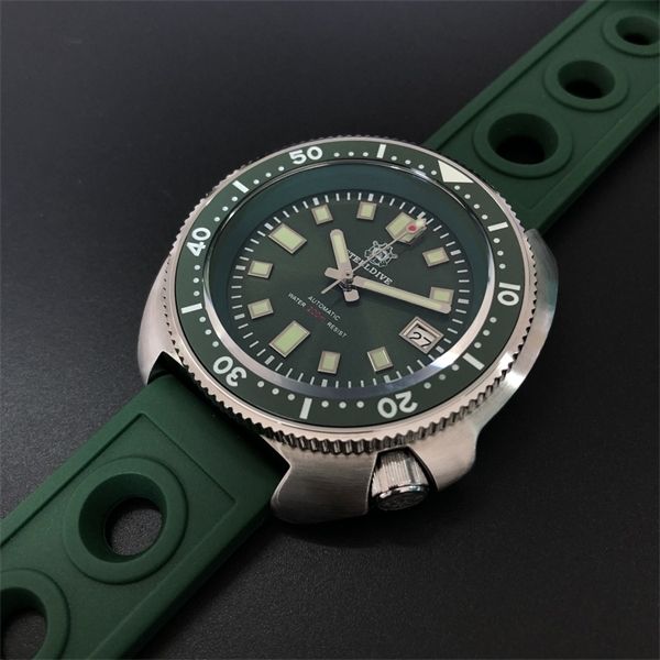 sd1970-gr new arrival 2020 green ceramic bezel 20atm water resistant nh35 automatic watch 6105 turtle q1129, Slivery;brown
sd1970-gr new arrival 2020 green ceramic bezel 20atm water resistant nh35 automatic watch 6105 turtle q1129, Slivery;brown