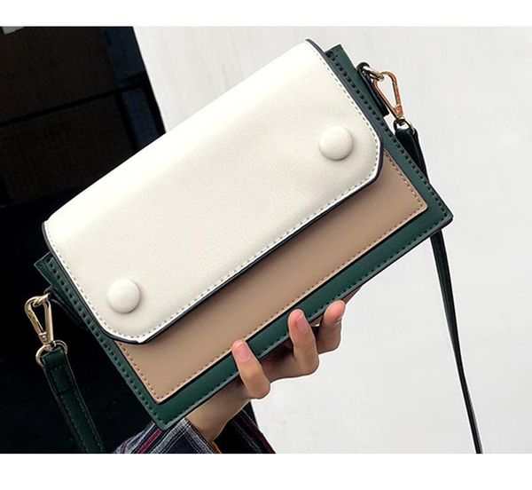 cross body little dick is holding a lady's bag2021simple style in japan and south korea
cross body little dick is holding a lady's bag2021simple style in japan and south korea