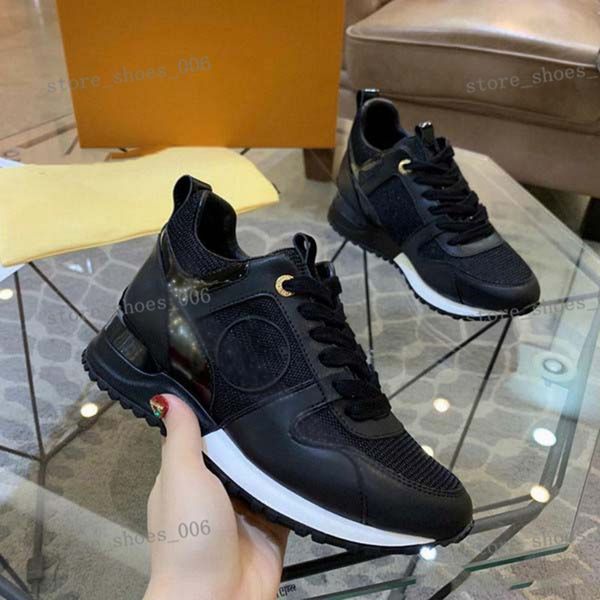 2021 men and women casual shoes triple s clear sole white black green brand progettista sneakers, Black;red
2021 men and women casual shoes triple s clear sole white black green brand progettista sneakers, Black;red