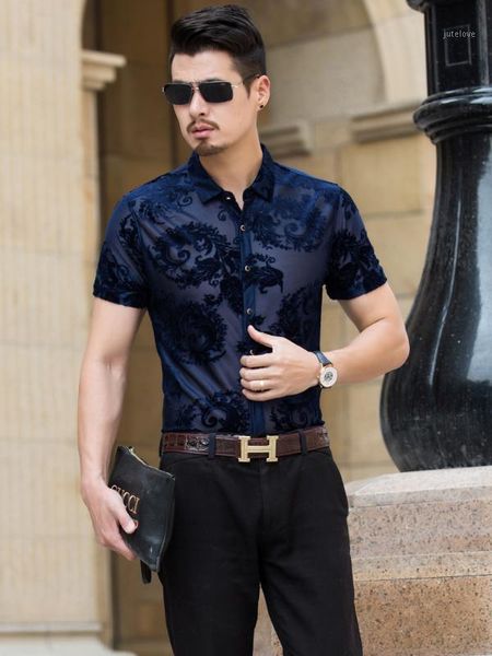 2020 summer men's velour shirts light and thin personality rhinestone pteris flower fashion slim short sleeve man1, White;black
2020 summer men's velour shirts light and thin personality rhinestone pteris flower fashion slim short sleeve man1, White;black