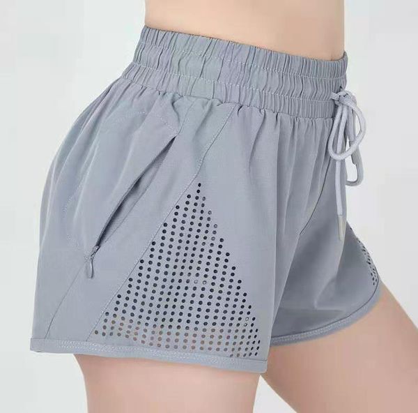 2020 new spring and summer sports shorts women's running capris anti light yoga shorts fake two fitness shorts464, White;red
2020 new spring and summer sports shorts women's running capris anti light yoga shorts fake two fitness shorts464, White;red