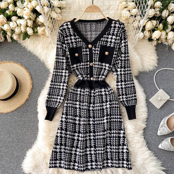 2021 new retro chess dressed chic female mesh long-sleeve autumn fashion a-line dress in nightgown 1l94, Black;gray
2021 new retro chess dressed chic female mesh long-sleeve autumn fashion a-line dress in nightgown 1l94, Black;gray