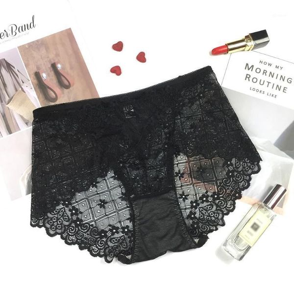 summer new ladies lace panties elegant lace mid waist bag hip breathable panties1, Black;pink
summer new ladies lace panties elegant lace mid waist bag hip breathable panties1, Black;pink