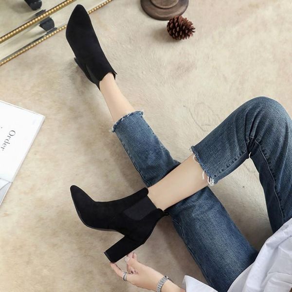 boots big size notch fashion trend, thick-heeled socket boots, middle-heeled, Black
boots big size notch fashion trend, thick-heeled socket boots, middle-heeled, Black