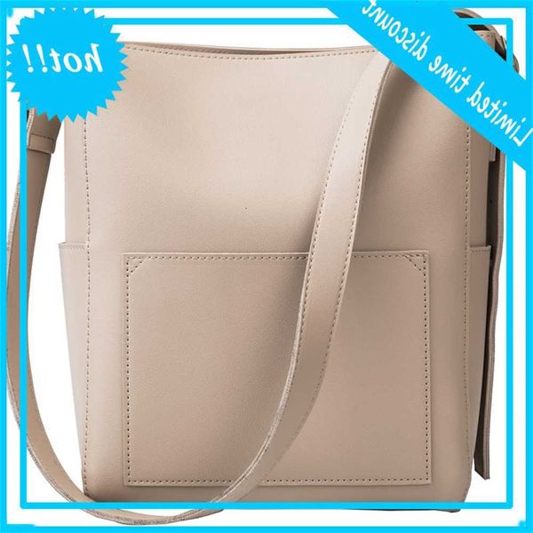 large capacity shoulder bag designer fashion emmer effects bags women casual totes luxury women's wallets and handbags
large capacity shoulder bag designer fashion emmer effects bags women casual totes luxury women's wallets and handbags
