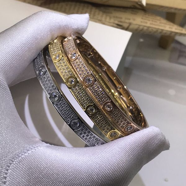 european and american 18k rose gold gold platinum screw bracelet wide version narrow version four diamond six diamond gypsophila brac, Black
european and american 18k rose gold gold platinum screw bracelet wide version narrow version four diamond six diamond gypsophila brac, Black