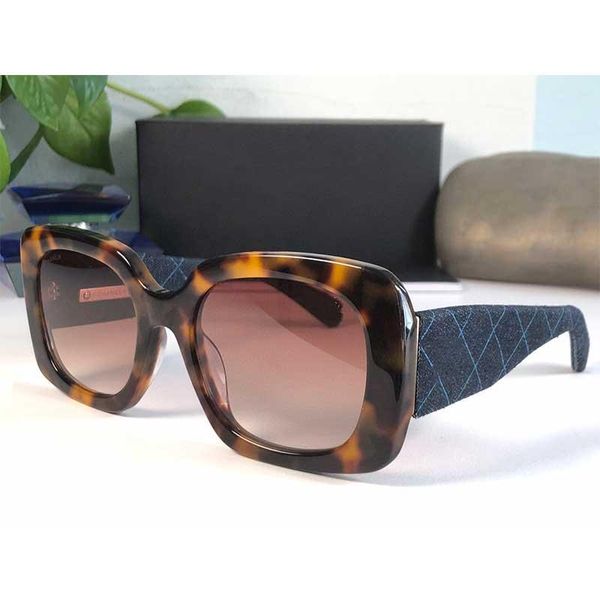 ch designer sunglasses retro frames with denim braided temples exquisite workmanship uv400 lens 5406, White;black
ch designer sunglasses retro frames with denim braided temples exquisite workmanship uv400 lens 5406, White;black