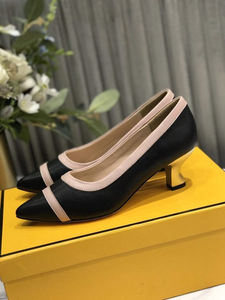these are a pair of dress shoes designed by a luxury designer that can be worn in a variety of colors for everyday parties frs, Black
these are a pair of dress shoes designed by a luxury designer that can be worn in a variety of colors for everyday parties frs, Black