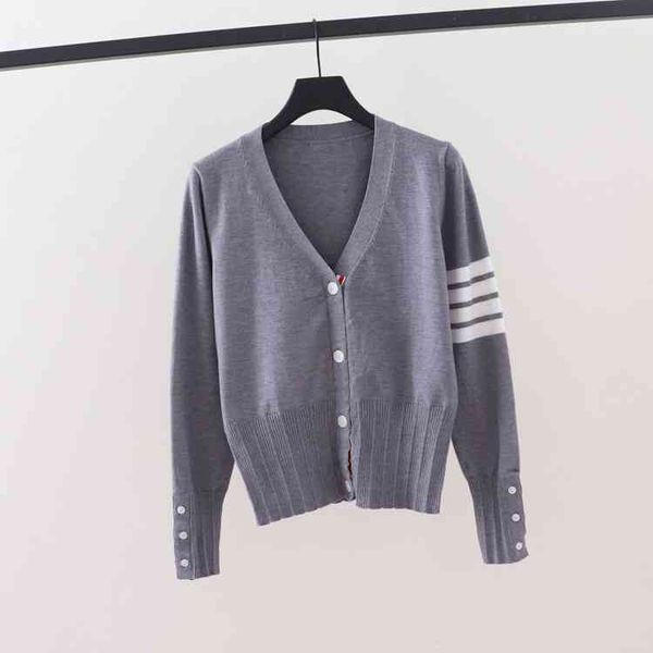 autumn new stripe four bar college style knitted cardigan classic versatile sweater fashion, White
autumn new stripe four bar college style knitted cardigan classic versatile sweater fashion, White