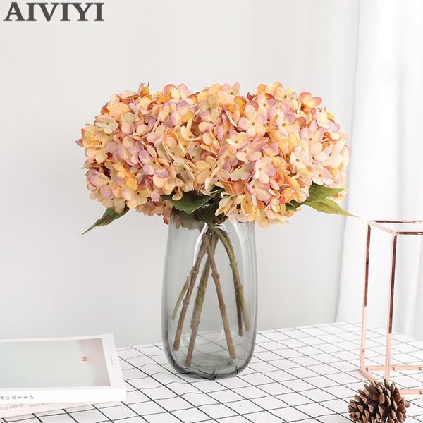 diy single branch autumn bun hydrangea fake flower simulation hydrangea bouquet wedding home decoration
diy single branch autumn bun hydrangea fake flower simulation hydrangea bouquet wedding home decoration
