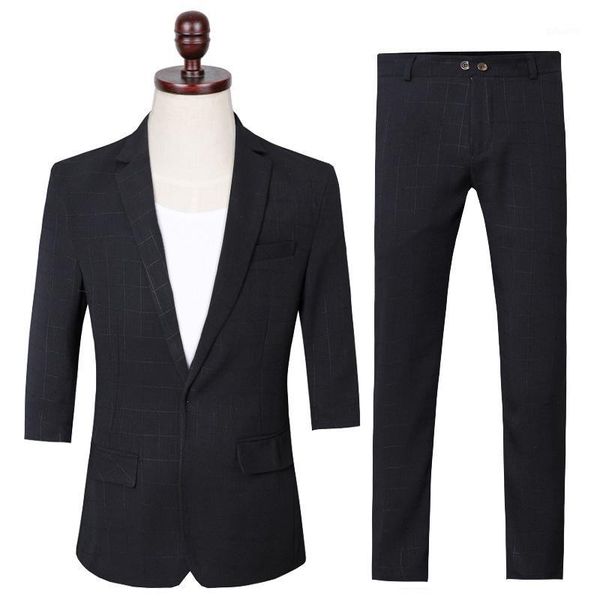 two-piece short sleeve casual suit1, White;black
two-piece short sleeve casual suit1, White;black