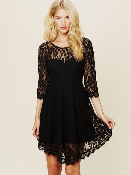 2020 selling europe style o-neck lace dress backless hollow out leaf pattern short dress loose women's lace slim1, Black;gray
2020 selling europe style o-neck lace dress backless hollow out leaf pattern short dress loose women's lace slim1, Black;gray